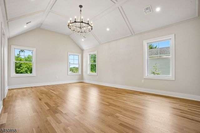 8 Pine Tree Ter, Madison Boro, NJ 07940