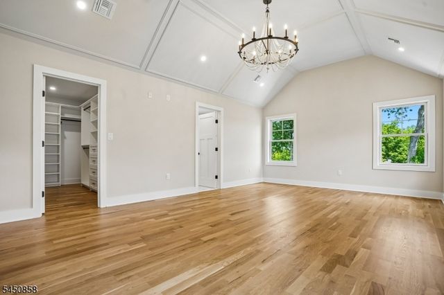 8 Pine Tree Ter, Madison Boro, NJ 07940