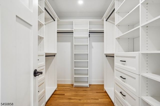 8 Pine Tree Ter, Madison Boro, NJ 07940