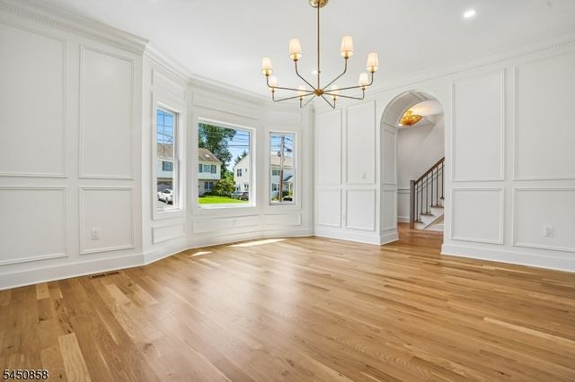 8 Pine Tree Ter, Madison Boro, NJ 07940