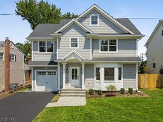 8 Pine Tree Ter, Madison Boro, NJ 07940