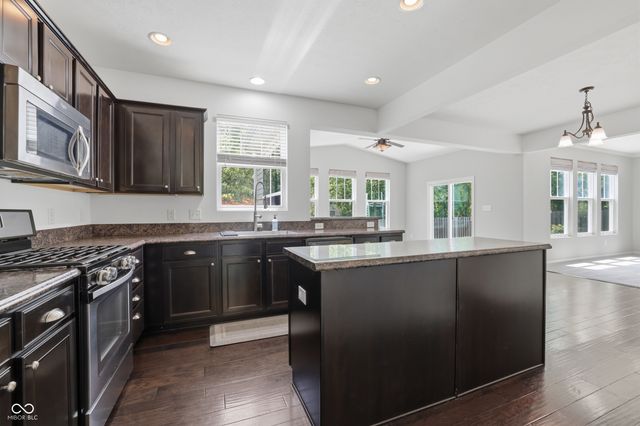 4665 Muscatine Way, Westfield, IN 46062