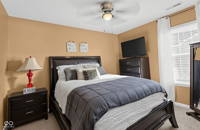 3394 S Bennett Drive, New Palestine, IN 46163