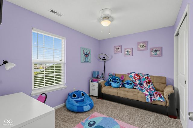 3394 S Bennett Drive, New Palestine, IN 46163