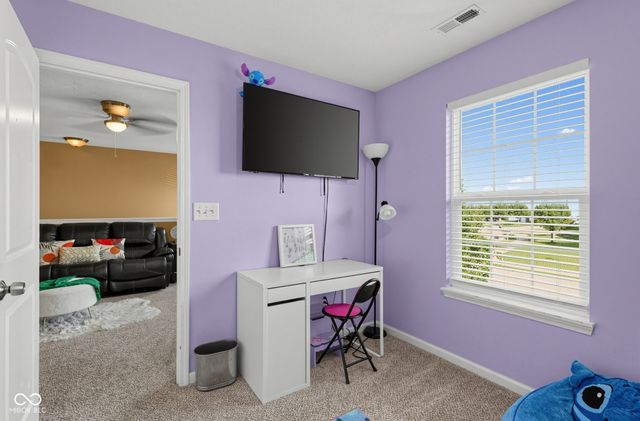 3394 S Bennett Drive, New Palestine, IN 46163