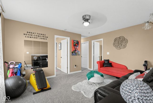 3394 S Bennett Drive, New Palestine, IN 46163