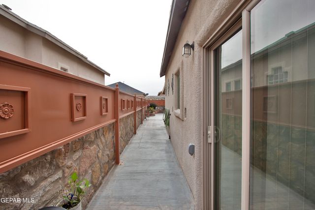 14244 Charles Pollock Avenue, El Paso, TX 79938