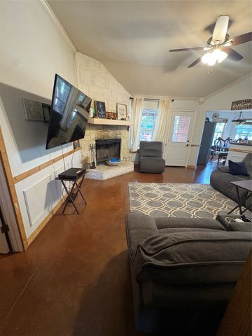 130 Private Road 5793b, Groesbeck, TX 76642