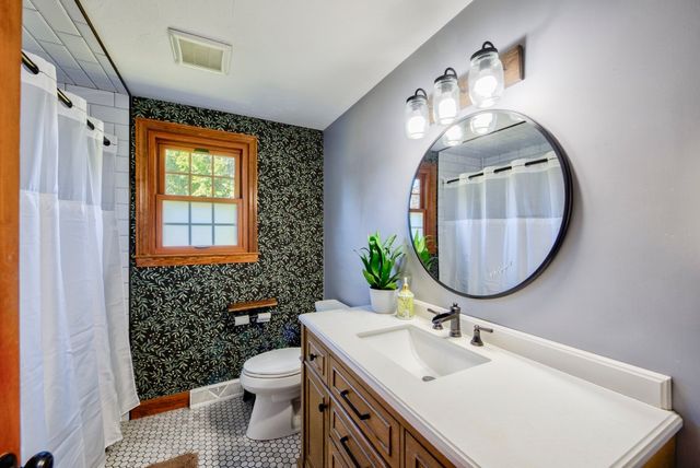 55 Mellen St, Brockton, MA 02301