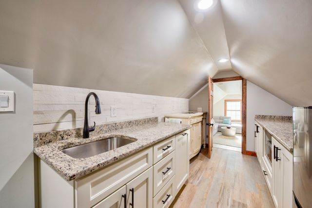 55 Mellen St, Brockton, MA 02301