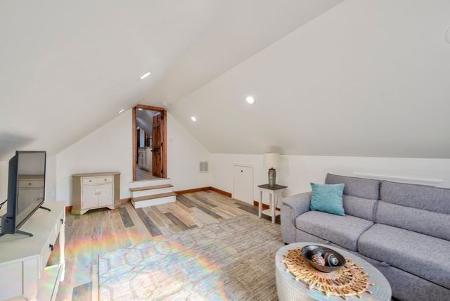 55 Mellen St, Brockton, MA 02301
