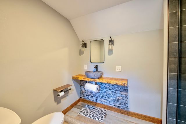 55 Mellen St, Brockton, MA 02301