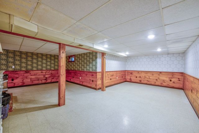 55 Mellen St, Brockton, MA 02301
