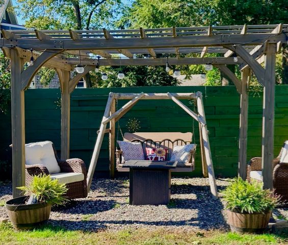 55 Mellen St, Brockton, MA 02301