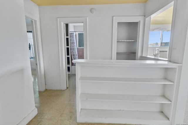 704 N WASHINGTON ST, Beeville, TX 78102