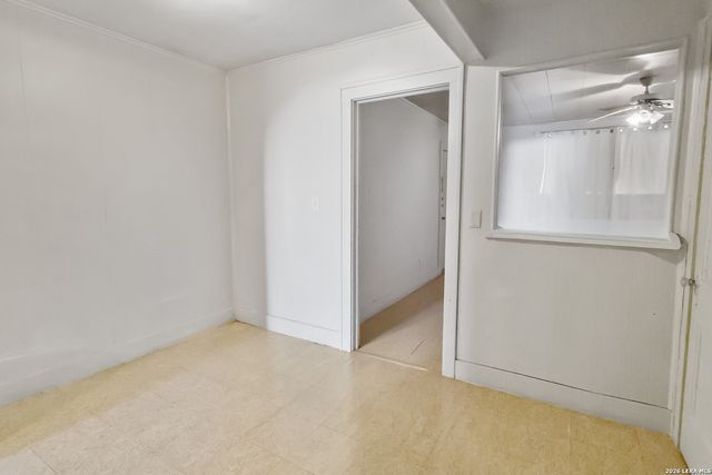 704 N WASHINGTON ST, Beeville, TX 78102