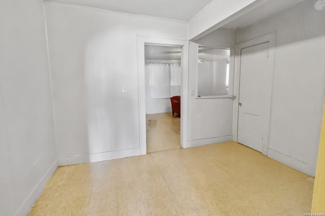 704 N WASHINGTON ST, Beeville, TX 78102