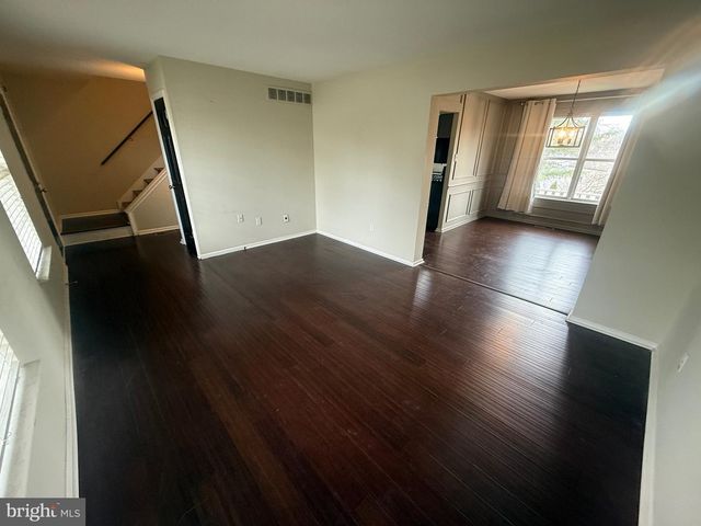 450 DORCHESTER LN, Perkasie, PA 18944