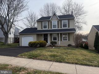 450 DORCHESTER LN, Perkasie, PA 18944
