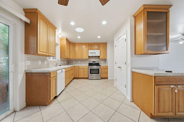 5038 Main Street, Shasta Lake, CA 96019