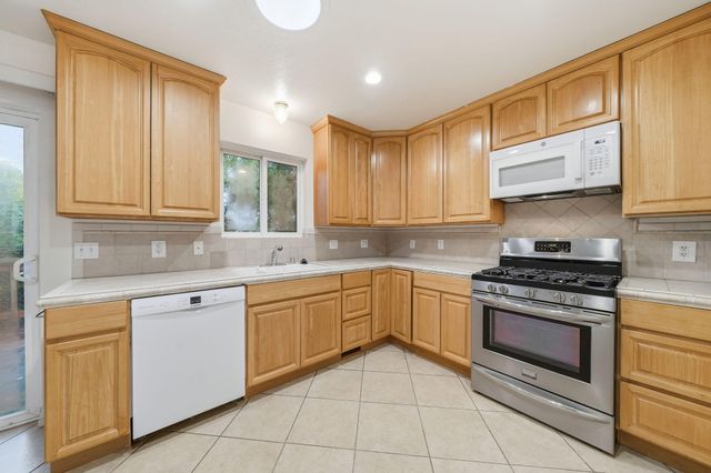 5038 Main Street, Shasta Lake, CA 96019