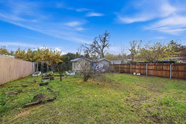 5038 Main Street, Shasta Lake, CA 96019