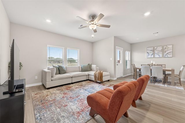 6715 Arabella Lakes Drive, Richmond, TX 77469