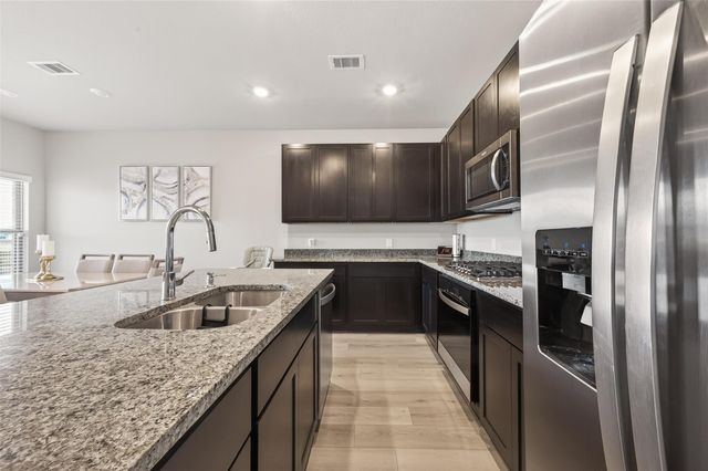 6715 Arabella Lakes Drive, Richmond, TX 77469