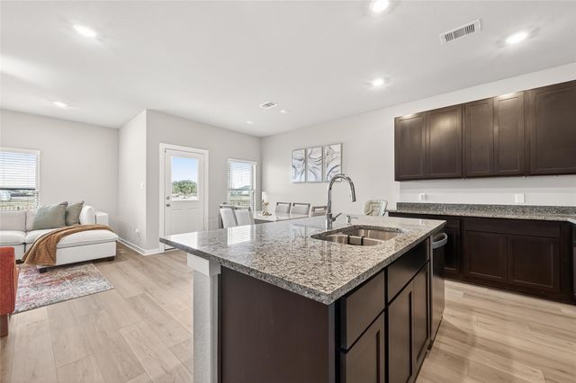 6715 Arabella Lakes Drive, Richmond, TX 77469