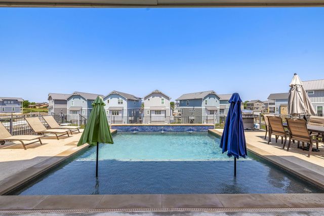 128 Village View DR, Kingsland, TX 78639