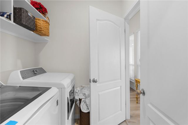 1967 Lili Cove, Bryan, TX 77807