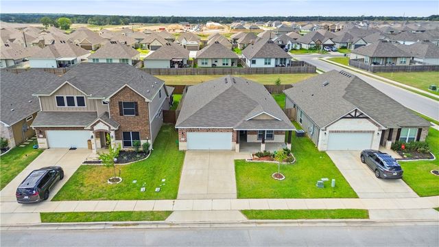 1967 Lili Cove, Bryan, TX 77807