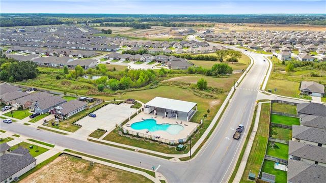 1967 Lili Cove, Bryan, TX 77807