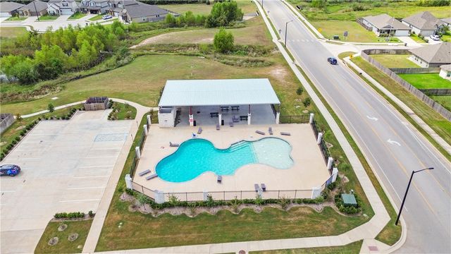 1967 Lili Cove, Bryan, TX 77807