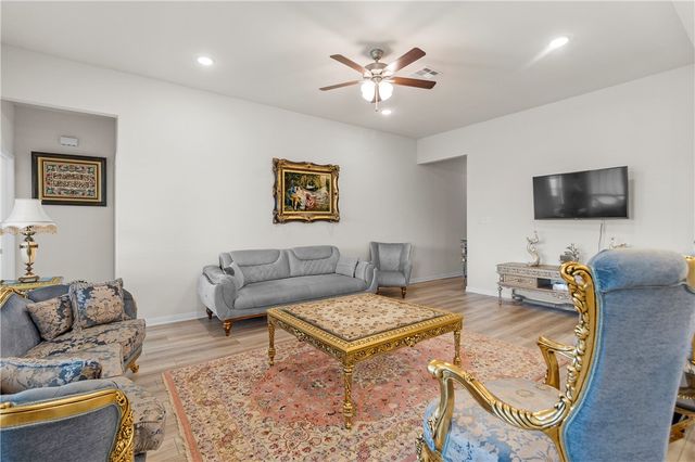 1967 Lili Cove, Bryan, TX 77807