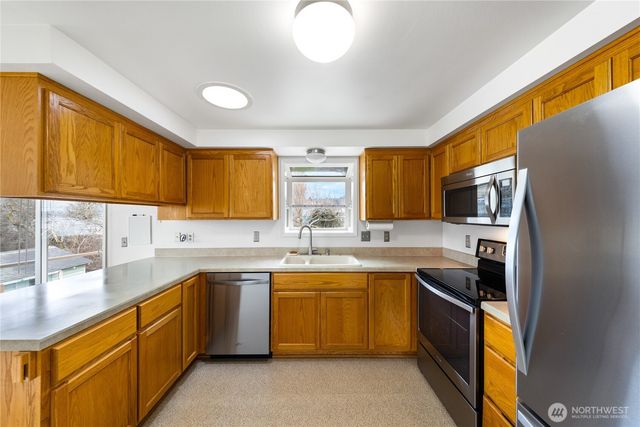 809 NE Perkins Street, Coupeville, WA 98239