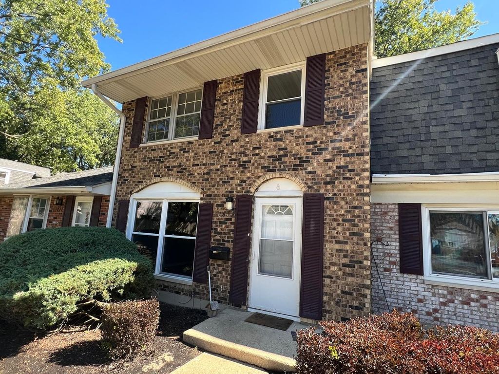 1839 McKool Avenue 1839, Streamwood, IL 60107