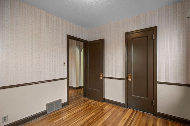 9300 Stevens Avenue S, Bloomington, MN 55420