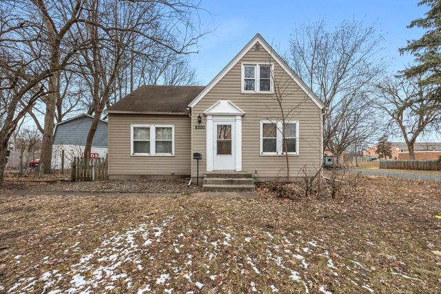 9300 Stevens Avenue S, Bloomington, MN 55420