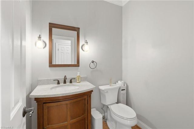 5055 Shady Maple Lane, Winston-salem, NC 27106