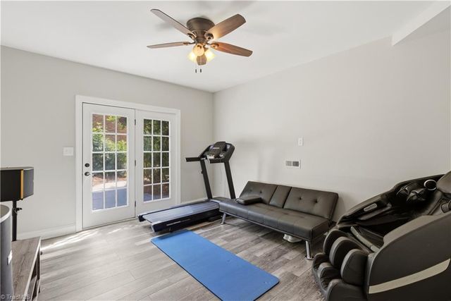 5055 Shady Maple Lane, Winston-salem, NC 27106