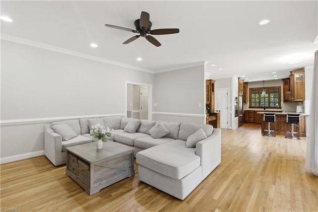 5055 Shady Maple Lane, Winston-salem, NC 27106