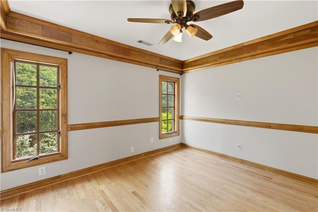5055 Shady Maple Lane, Winston-salem, NC 27106