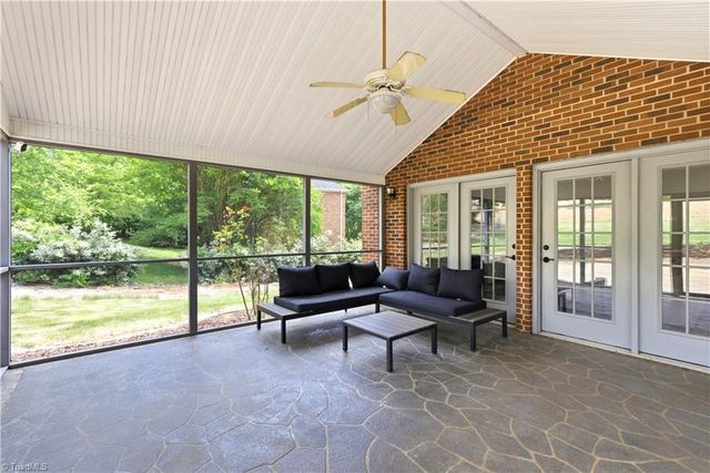 5055 Shady Maple Lane, Winston-salem, NC 27106