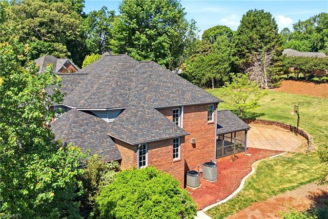 5055 Shady Maple Lane, Winston-salem, NC 27106