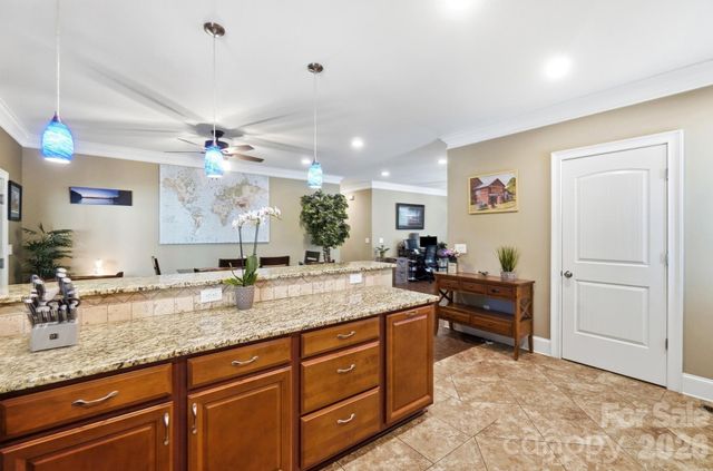 4739 Mountain Island Drive W, Charlotte, NC 28214