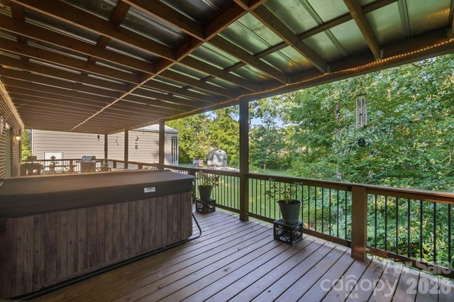4739 Mountain Island Drive W, Charlotte, NC 28214