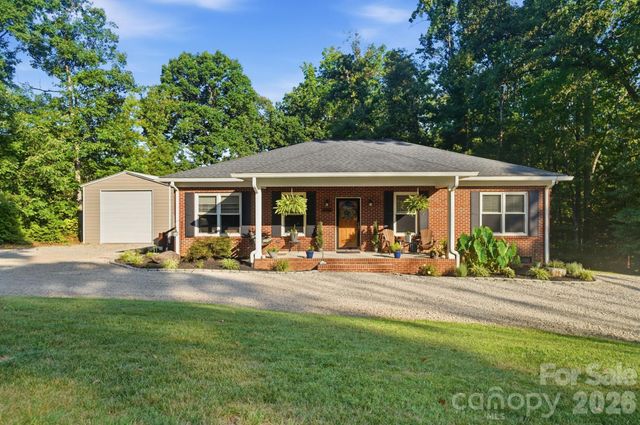 4739 Mountain Island Drive W, Charlotte, NC 28214