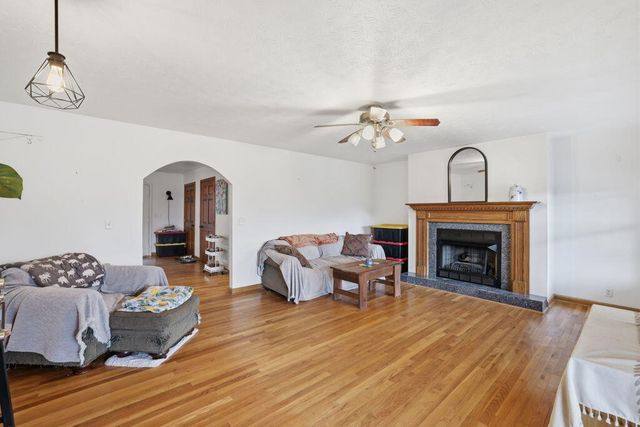 195 Mountain Crest Drive, Whitwell, TN 37397