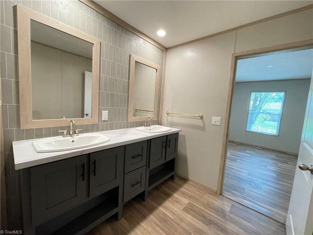 2317 Elbon Drive, Winston-salem, NC 27105